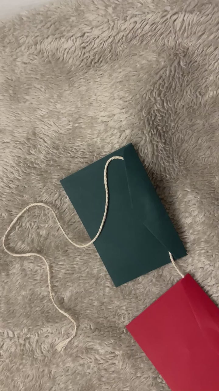video of upclose details of envelope garland